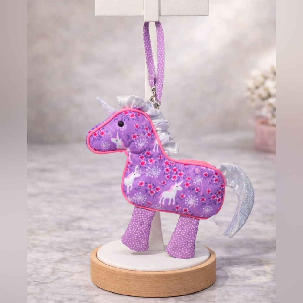 Unicorn wristlet douglas cuddle toys garden fantasy NWT